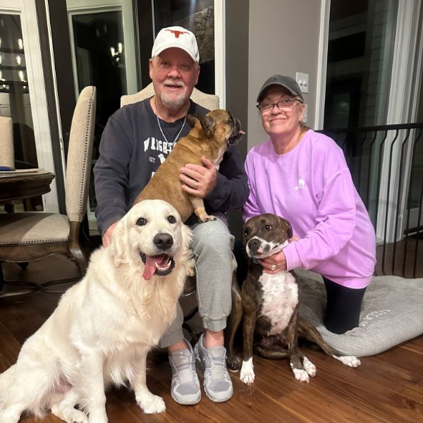 Mia - Happy Endings - Family